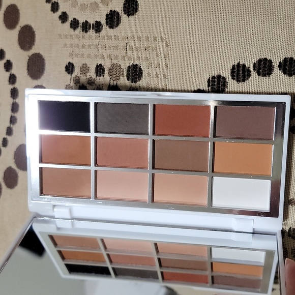 Lash Step Eye Shadow Matte About You Palette - Picture 3 of 4